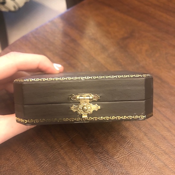 Juicy Couture Music Note Bracelet - Picture 5 of 5